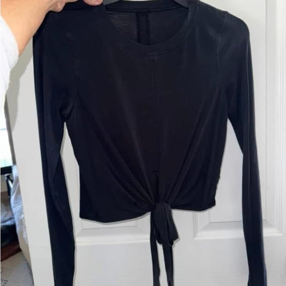 Lululemon Athletica Black Long Sleeve Crop Top with Tie Front